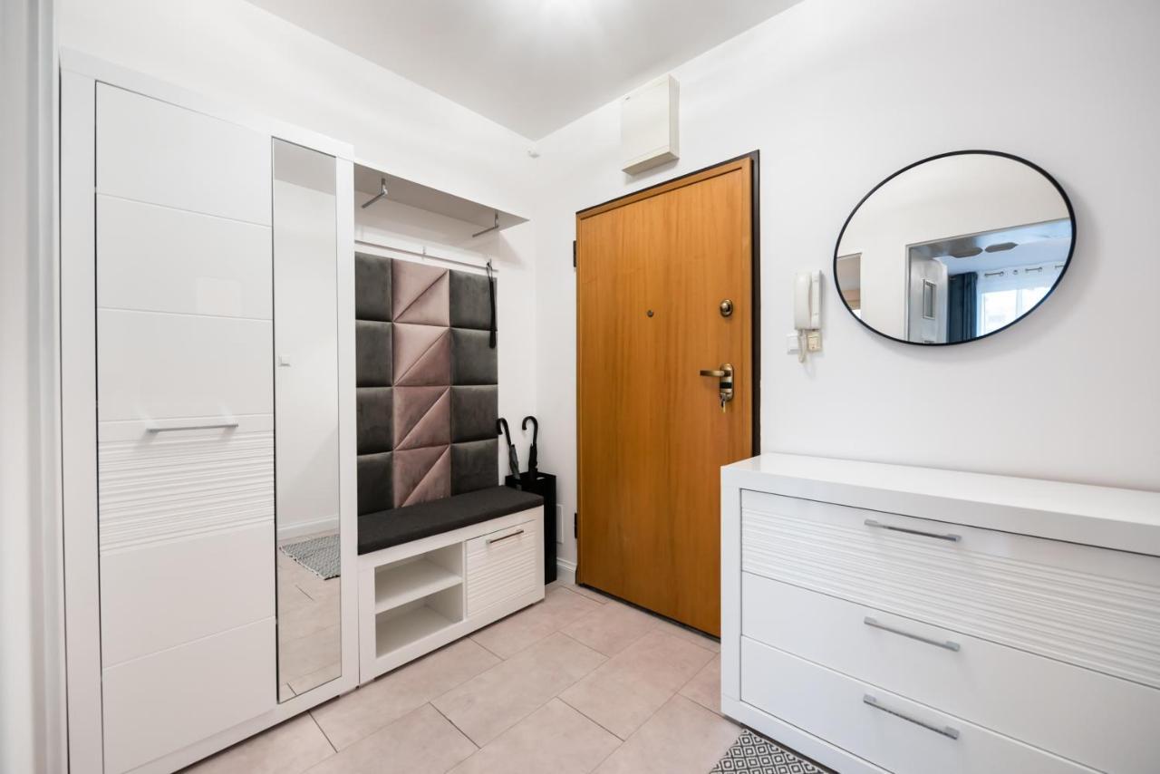 Metro Kondratowicza Velvet Apartment Varsovia Exterior foto